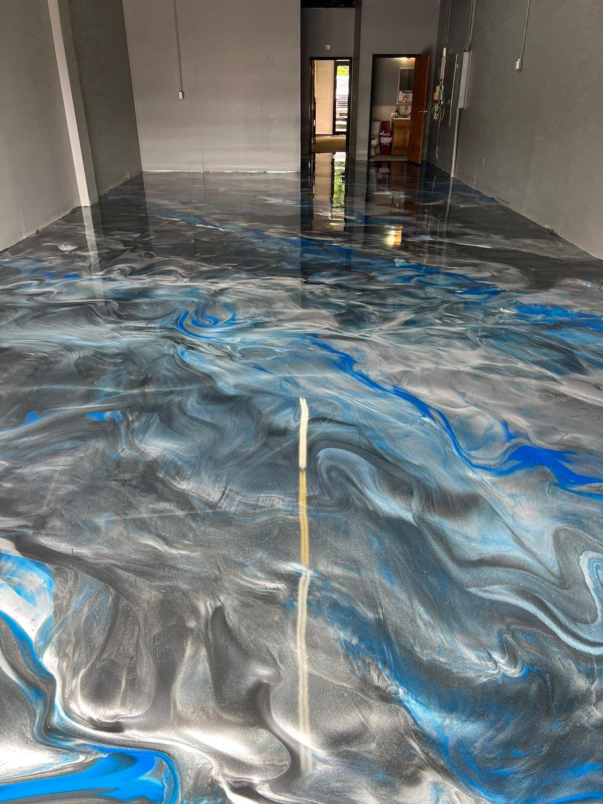 646e3eb0659fceed0cdc59f8-metallic-epoxy-flooring-in-atlanta-2